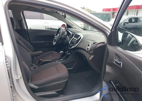 2020 Chevrolet Sonic Fwd Lt 5-Door from USA, damaged, VIN 1G1JD6SBXL4108917